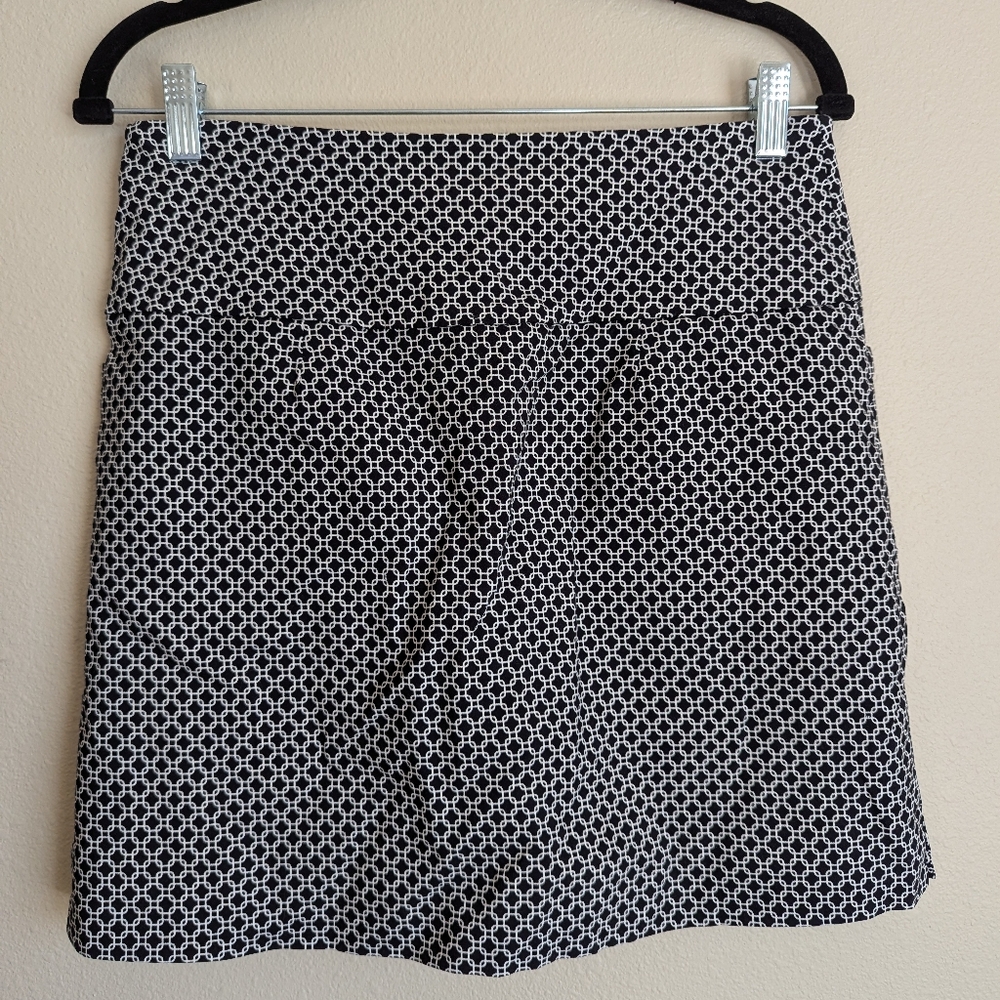 S.C. & Co Geometric Skort Size M